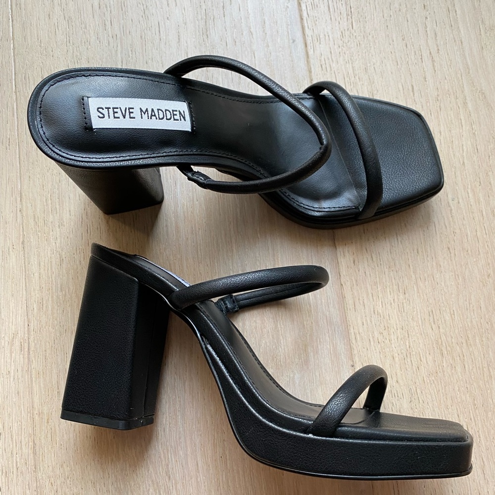 STEVE MADDEN Polly strap heels